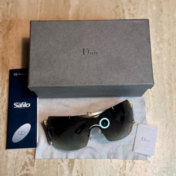 Dior Western Mask Sunglasses Brown - Picture 2 of 15